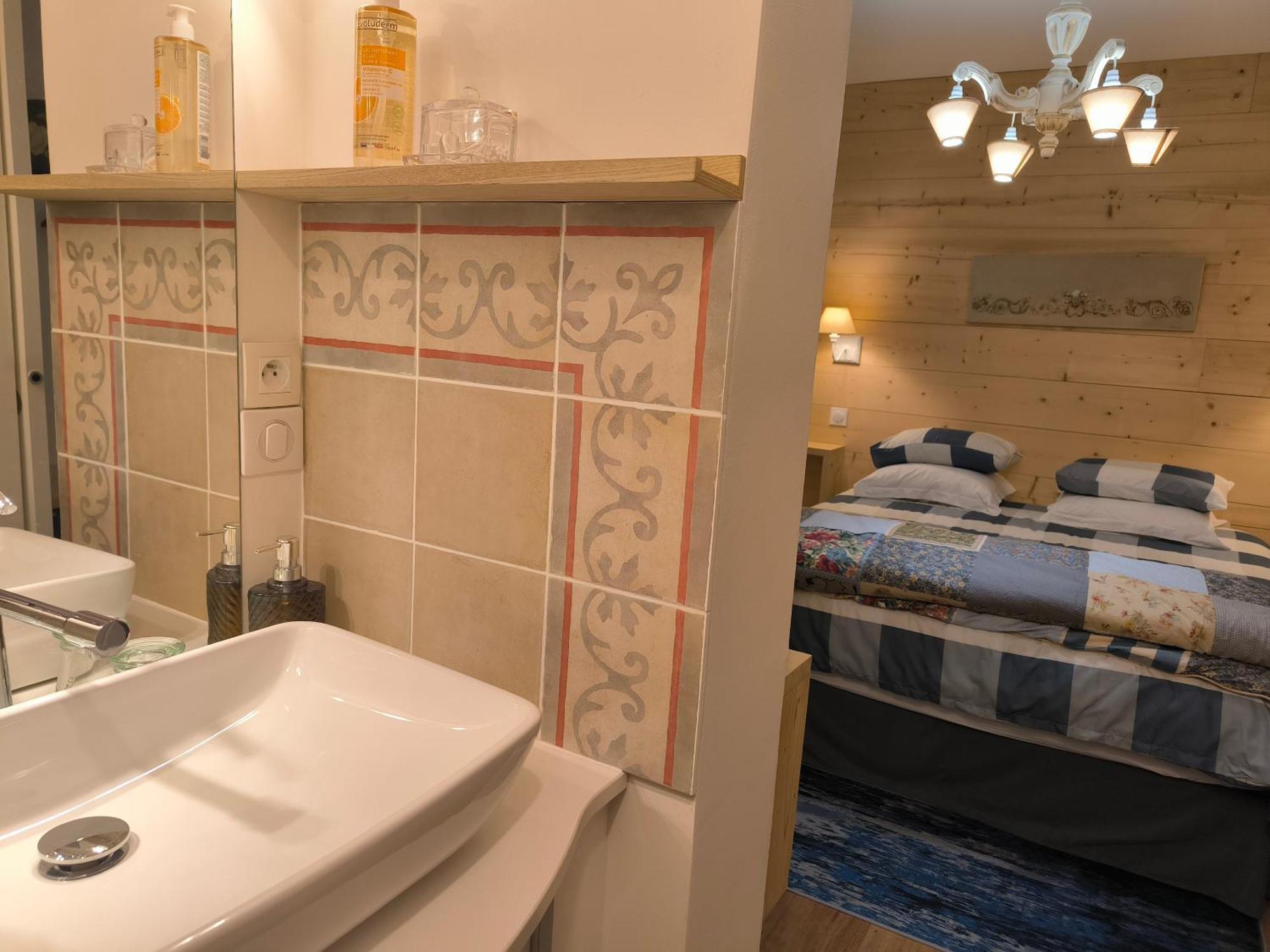 La Frenaie Bed & Breakfast Saint-Cyr-sur-le-Rhone Dış mekan fotoğraf