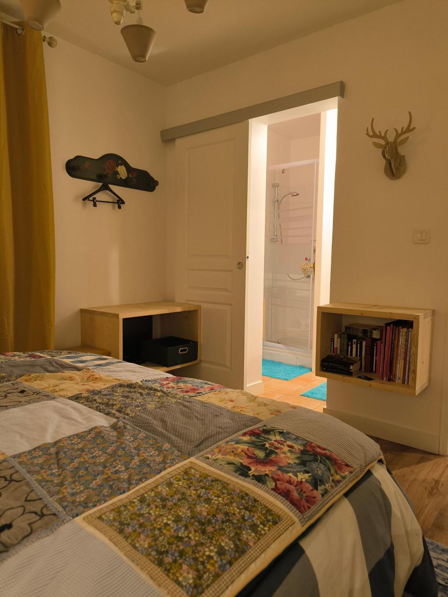 La Frenaie Bed & Breakfast Saint-Cyr-sur-le-Rhone Dış mekan fotoğraf